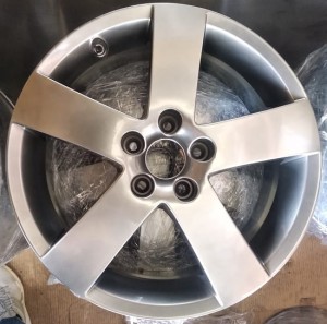 FELGI ALUMINIOWE SAAB 17 cali KOMPLET ALU52  400133377