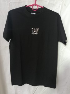 KOSZULKA T-SHIRT CZARNA Z NADRUKIEM SAAB
