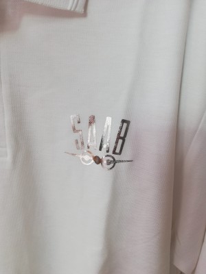KOSZULKA POLO BIAŁA Z NADRUKIEM SAAB