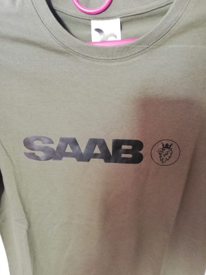 KOSZULKA T-SHIRT ZIELONY Z NADRUKIEM SAAB