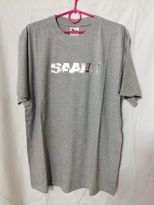 KOSZULKA T-SHIRT SZARY Z NADRUKIEM SAAB