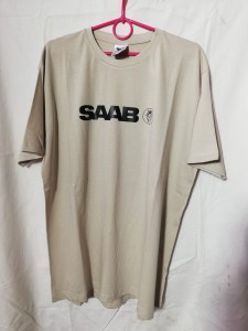 KOSZULKA T-SHIRT BEŻOWY Z NADRUKIEM SAAB