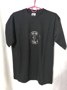 KOSZULKA T-SHIRT CZARNY Z NADRUKIEM SAAB-SCANIA
