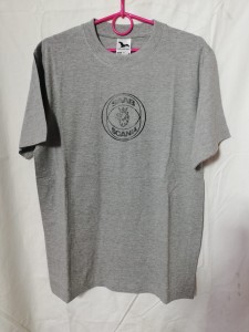 KOSZULKA T-SHIRT SZARY Z NADRUKIEM SAAB-SCANIA