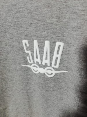 KOSZULKA T-SHIRT SZARY Z NADRUKIEM SAAB